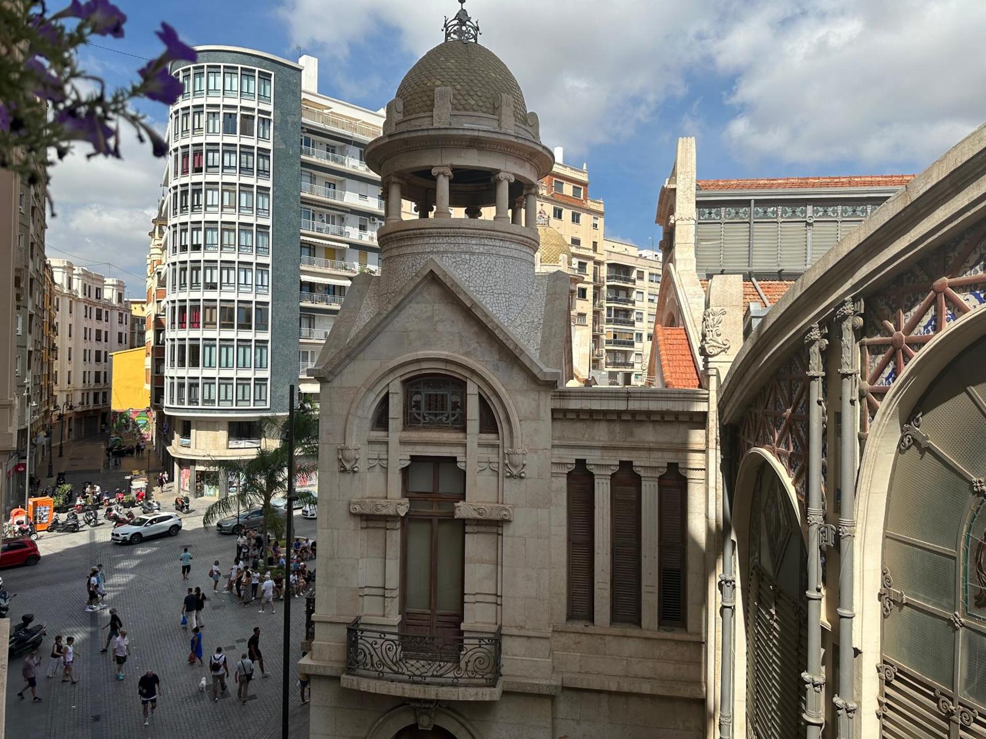 Mirador 1 Del Mercado Central - Habitacion Con Bano Privado En El Centro De La Ciudad Vella Valencia Exterior photo